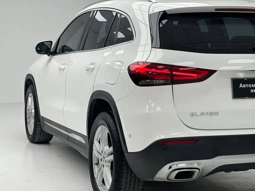 Mercedes-Benz GLA — фото 8