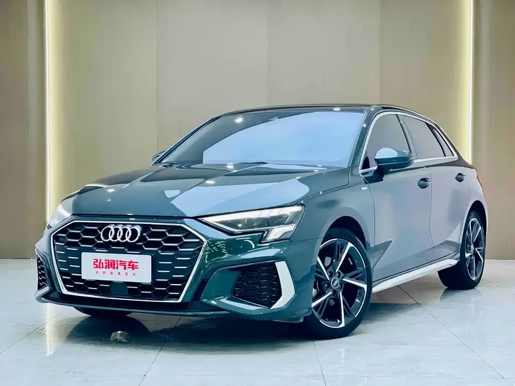 Audi A3 — фото 1