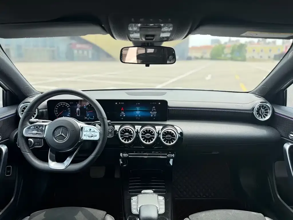 Mercedes-Benz A-Class — фото 10