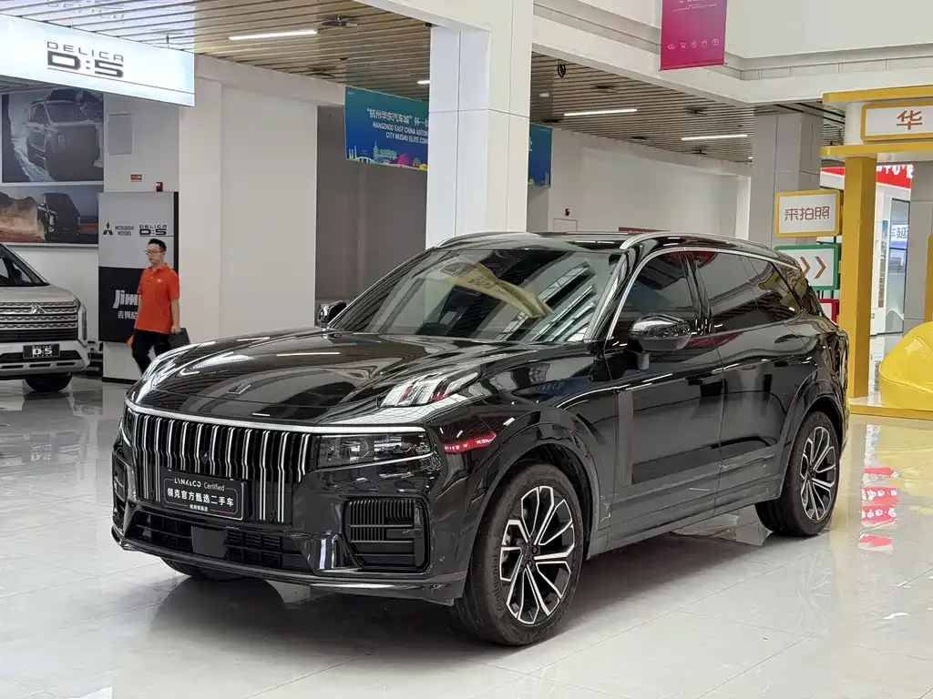 Lynk & Co 09