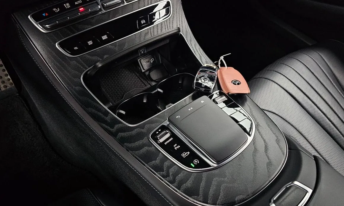 Mercedes-Benz CLS-Class — фото 10