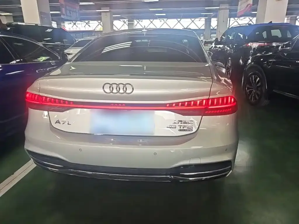 Audi A7L — фото 4