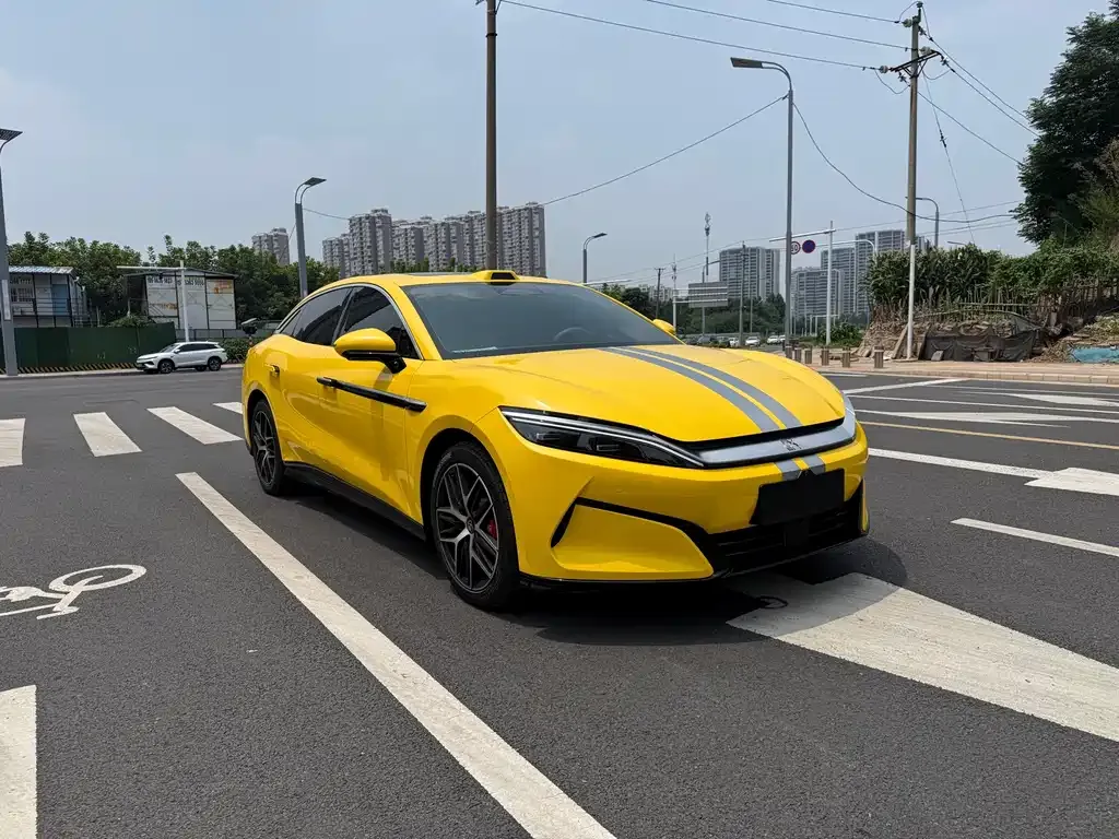 BYD Han L — фото 3