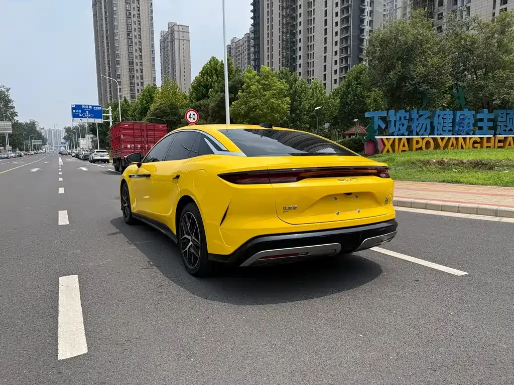 BYD Han L — фото 6