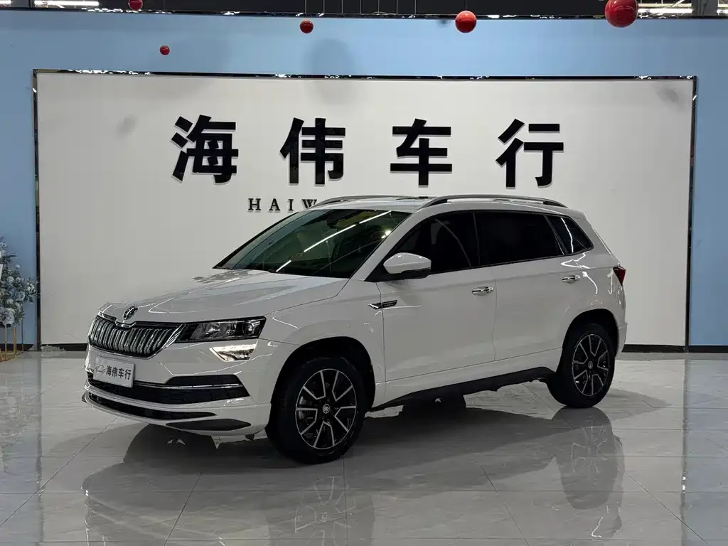 Skoda Karoq — фото 1
