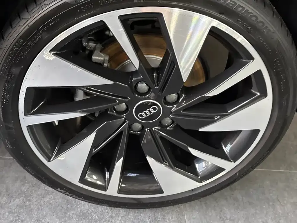 Audi A3 2024 из CN, фото 9