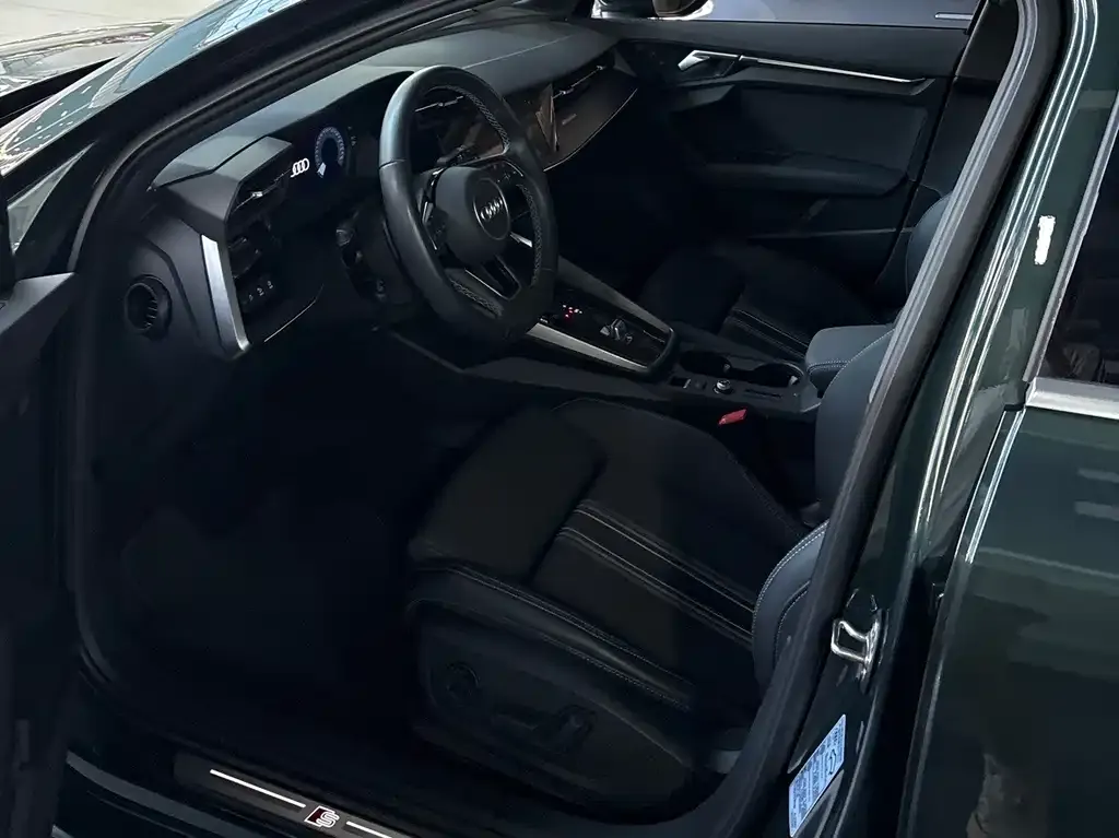 Audi A3 2024 из CN, фото 8