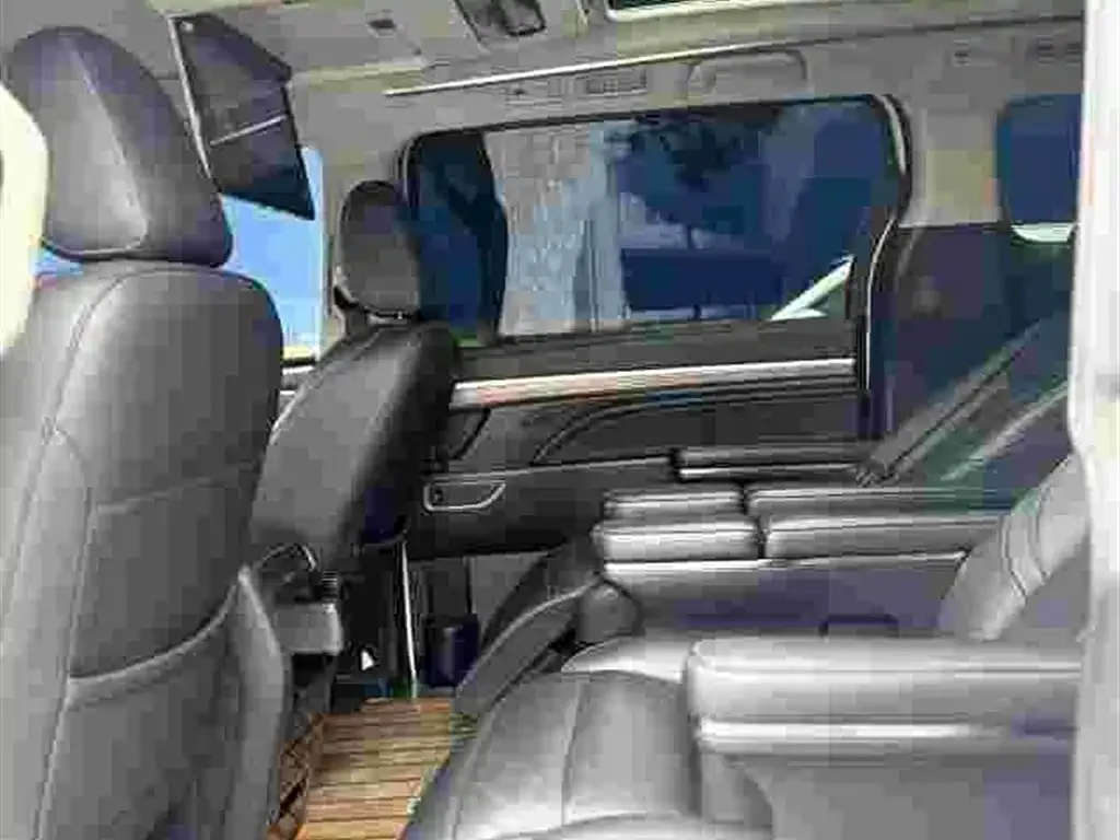 GAC Motor Trumpchi M8 — фото 2