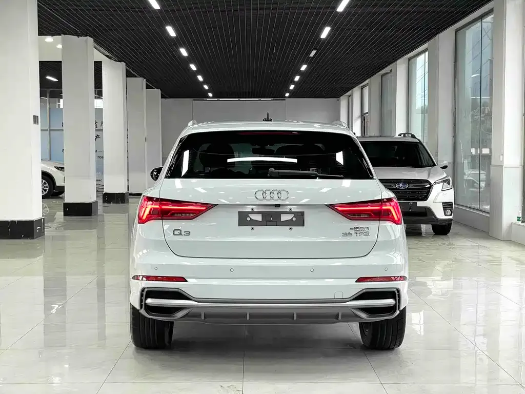Audi Q3 — фото 4