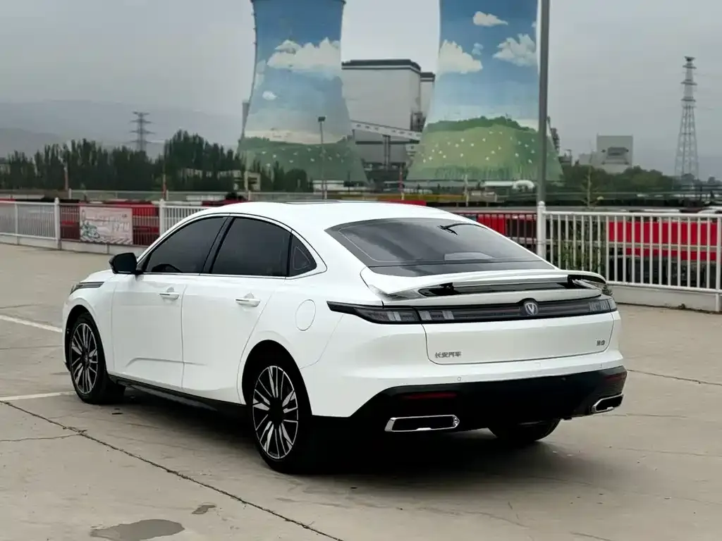 Changan Eado — фото 2