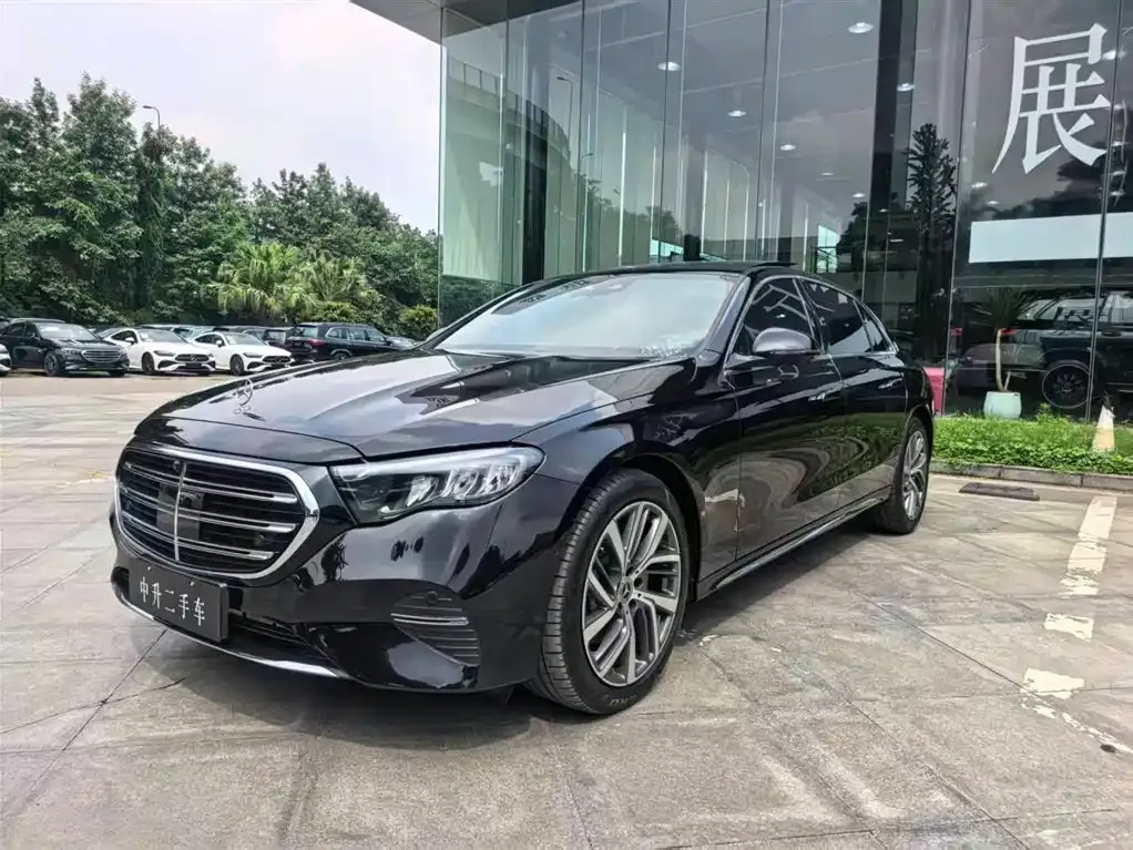 Mercedes-Benz E-Class — фото 10