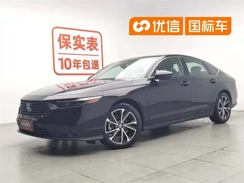 Honda Accord — фото 1