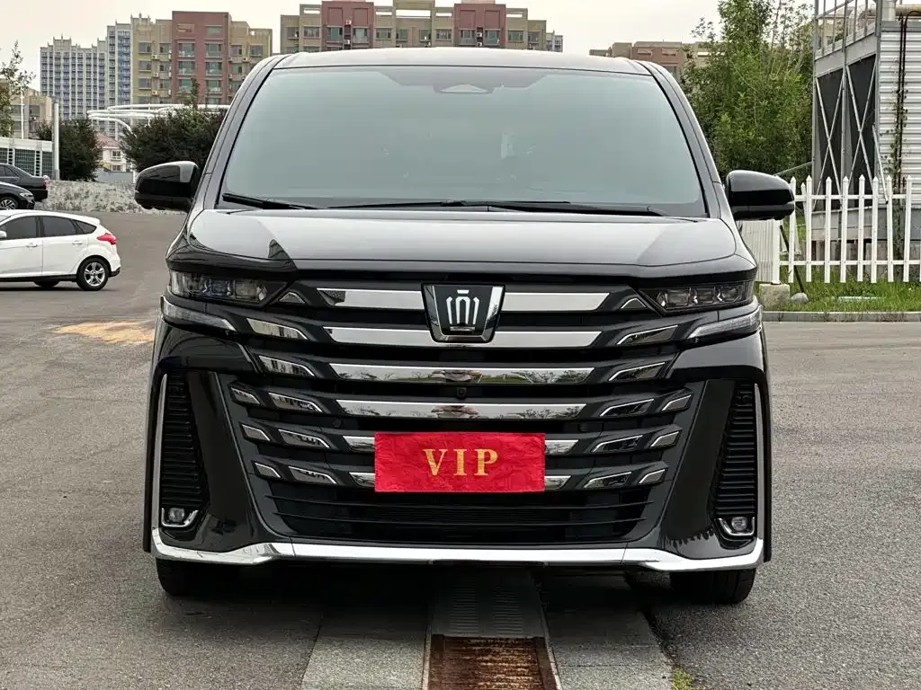 Toyota Vellfire — фото 7