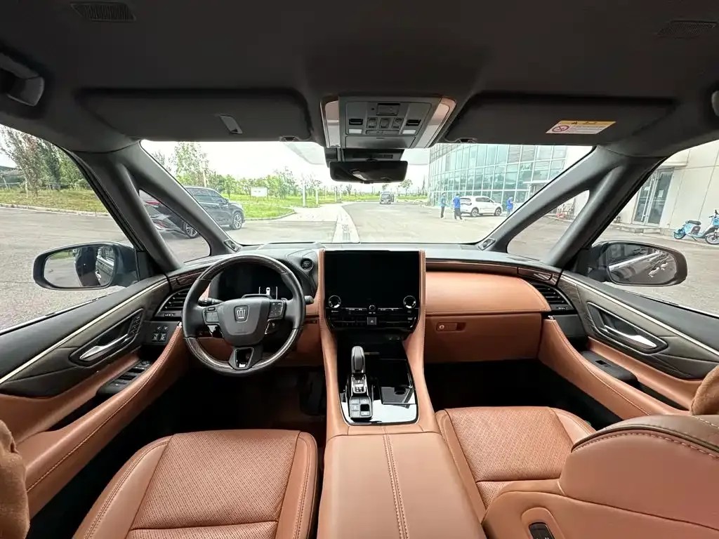 Toyota Vellfire — фото 3