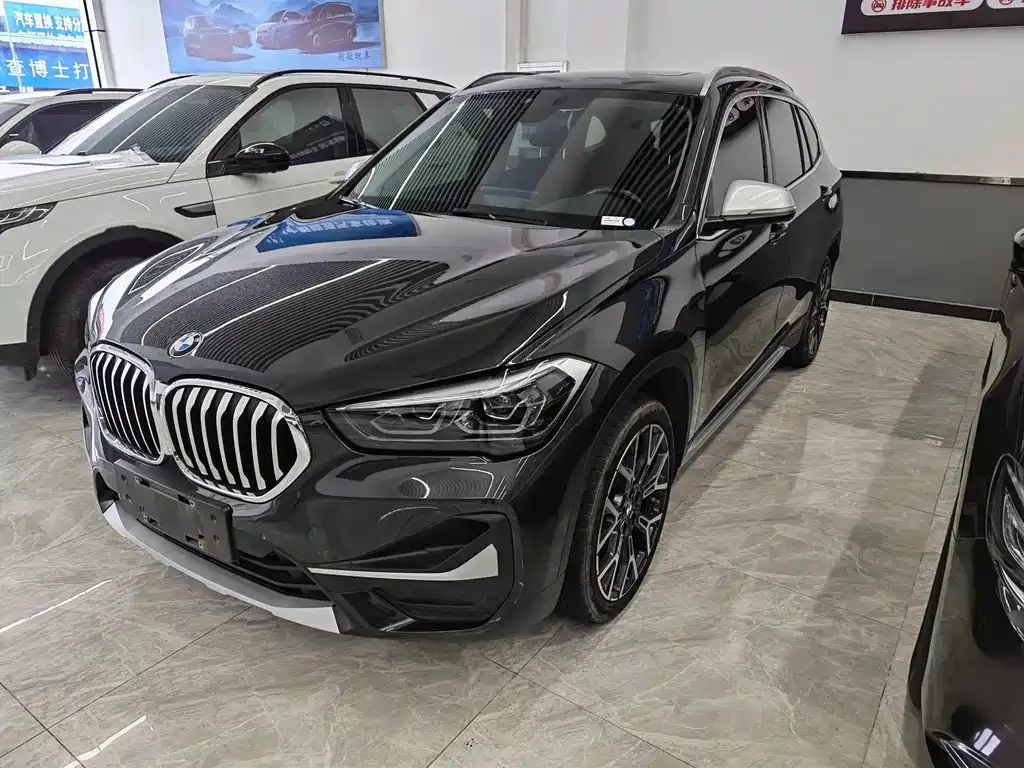 BMW X1 — фото 1