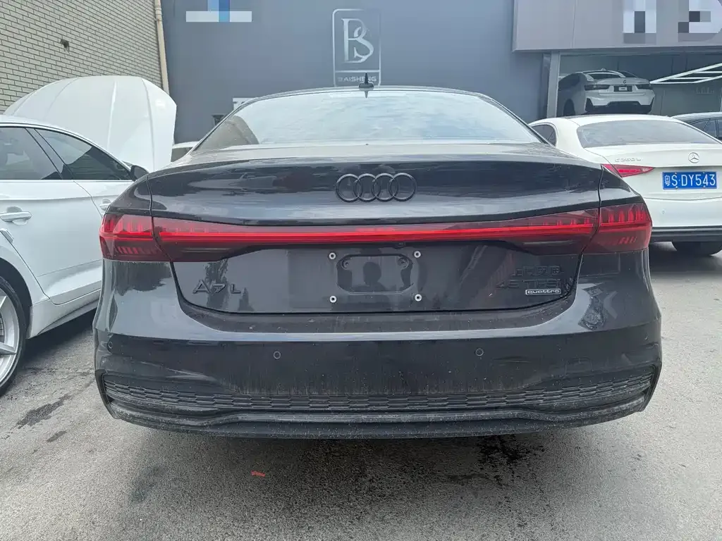 Audi A7L — фото 3
