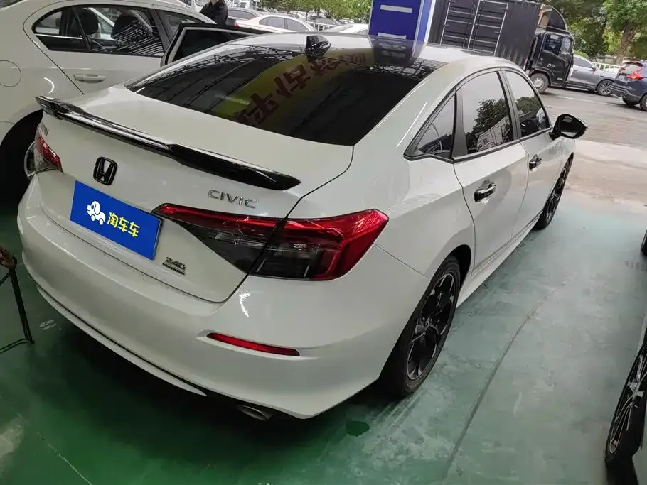 Honda Civic — фото 6