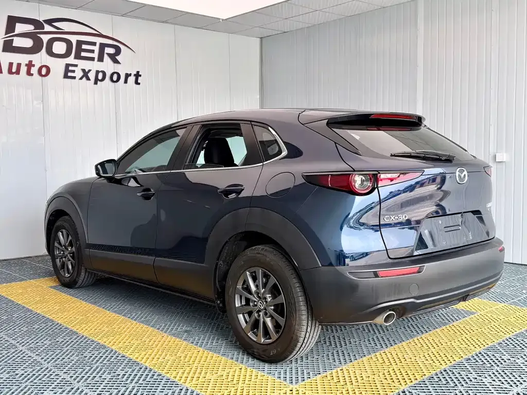 Mazda CX-30 — фото 10