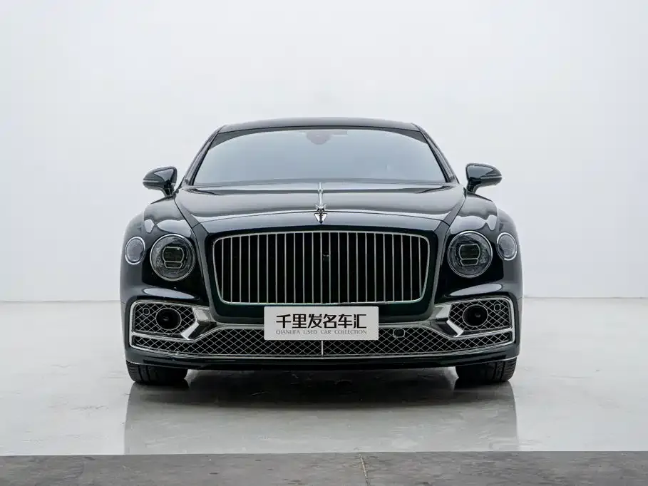 Bentley Flying Spur — фото 2