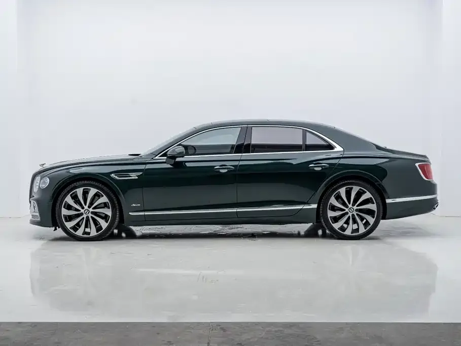 Bentley Flying Spur — фото 9