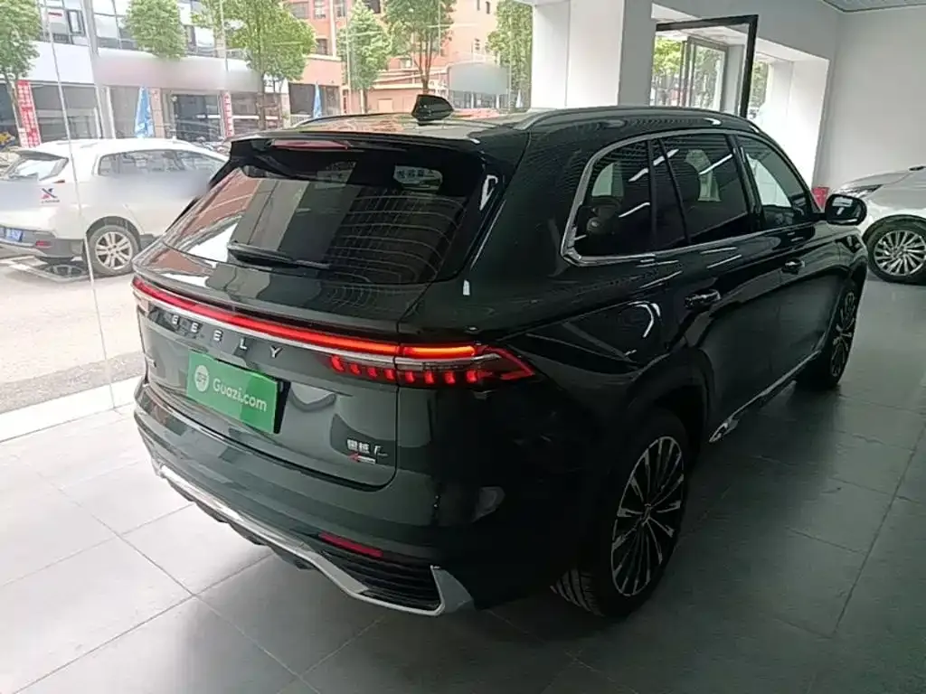 Geely Xingyue L — фото 10