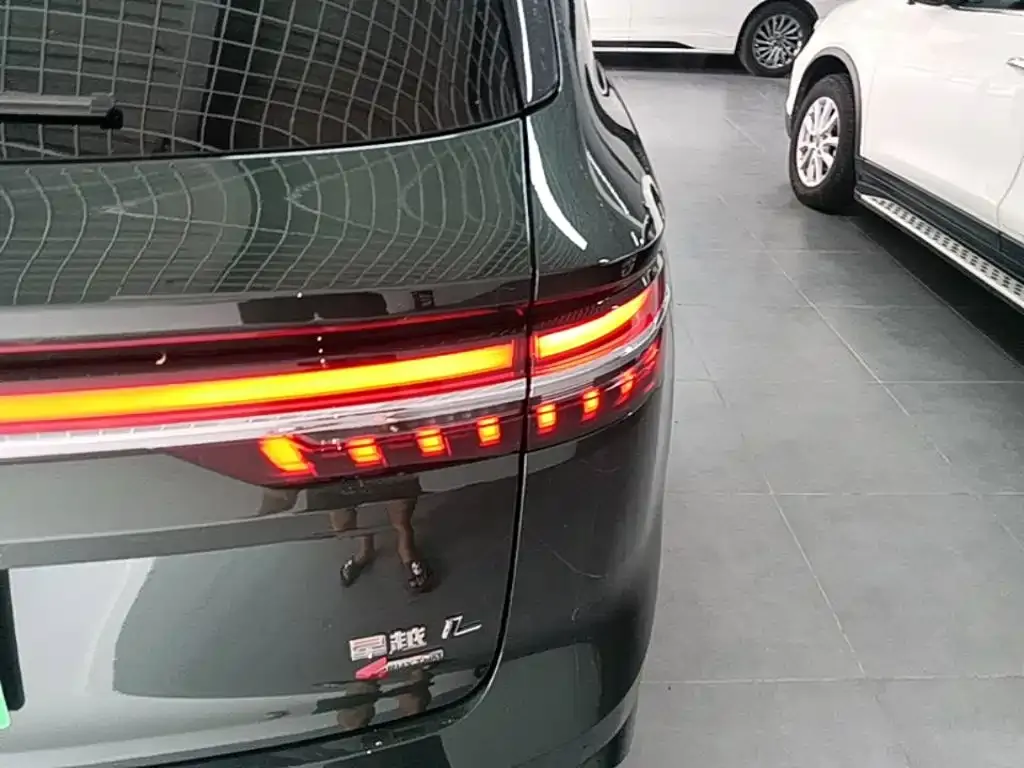 Geely Xingyue L — фото 3