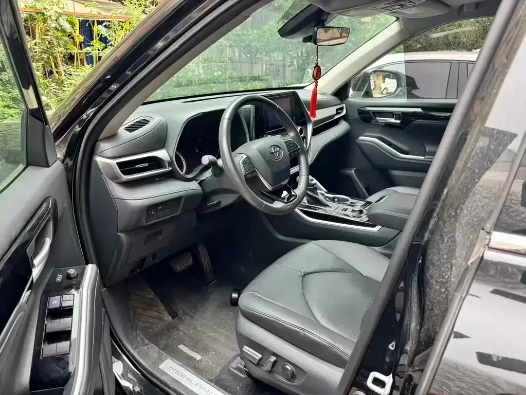 Toyota Highlander 2024 из CN, фото 4