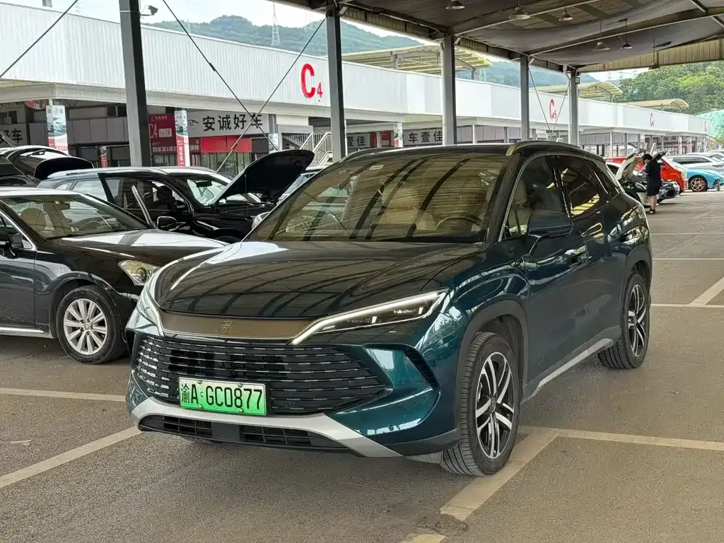 BYD L DM-i — фото 1