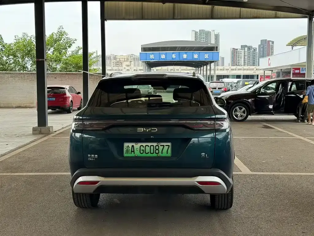 BYD L DM-i — фото 3