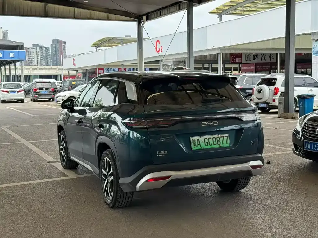 BYD L DM-i — фото 6