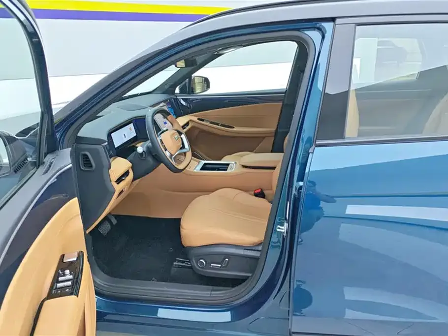 Geely Galaxy L7 — фото 3