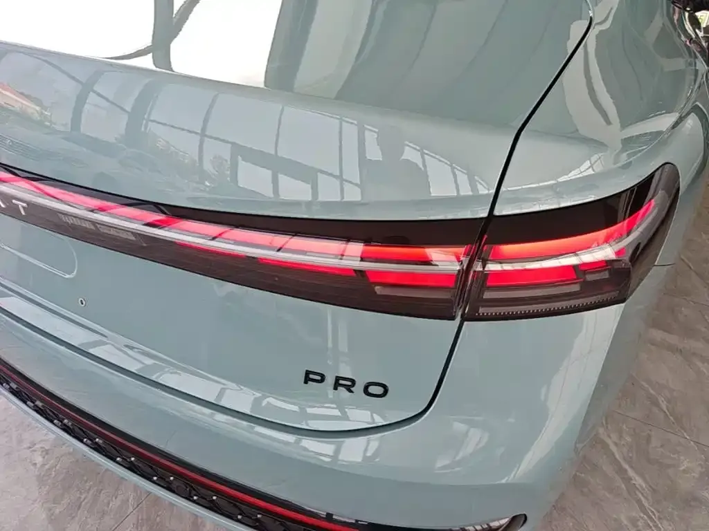 Volkswagen Passat — фото 5