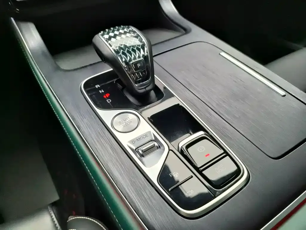 GAC Motor Trumpchi GS8 — фото 8