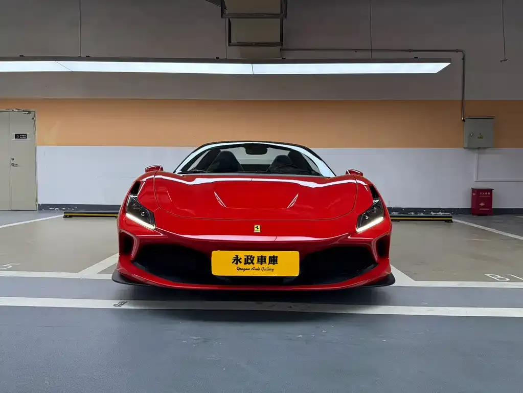 Ferrari F8 — фото 1