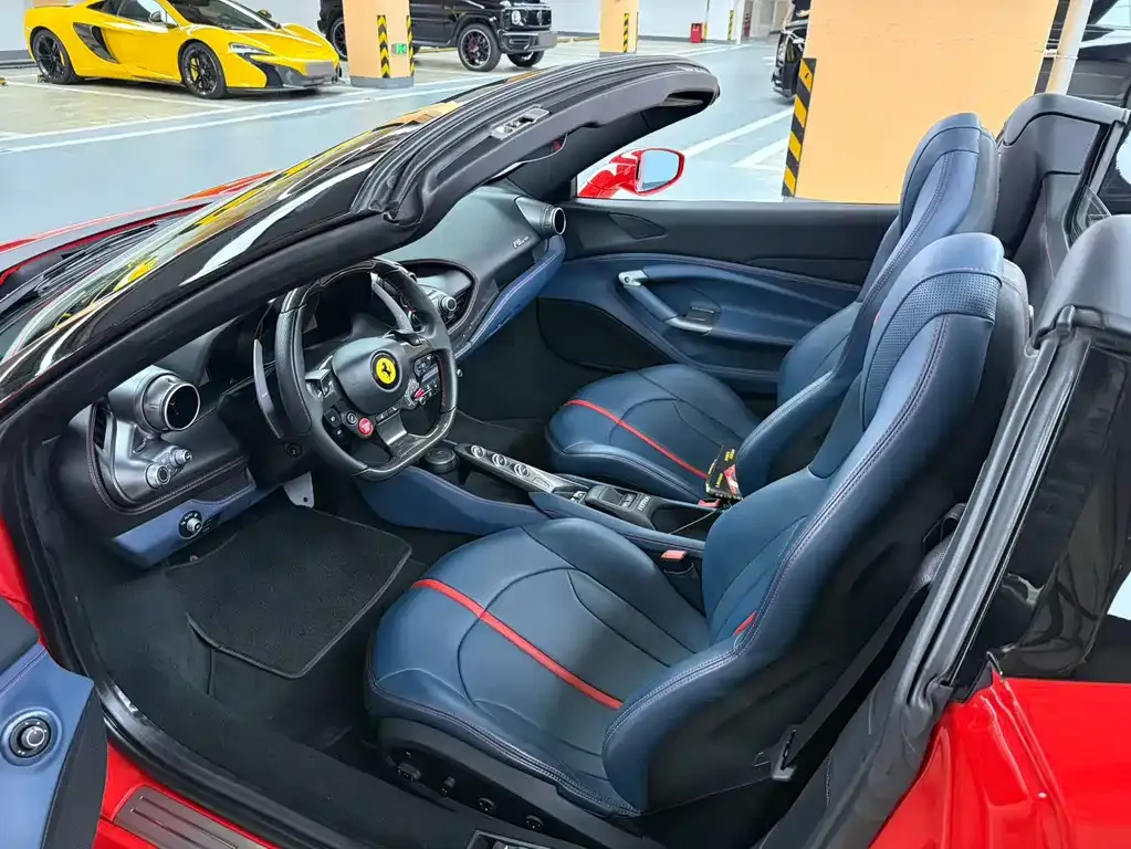 Ferrari F8 — фото 6