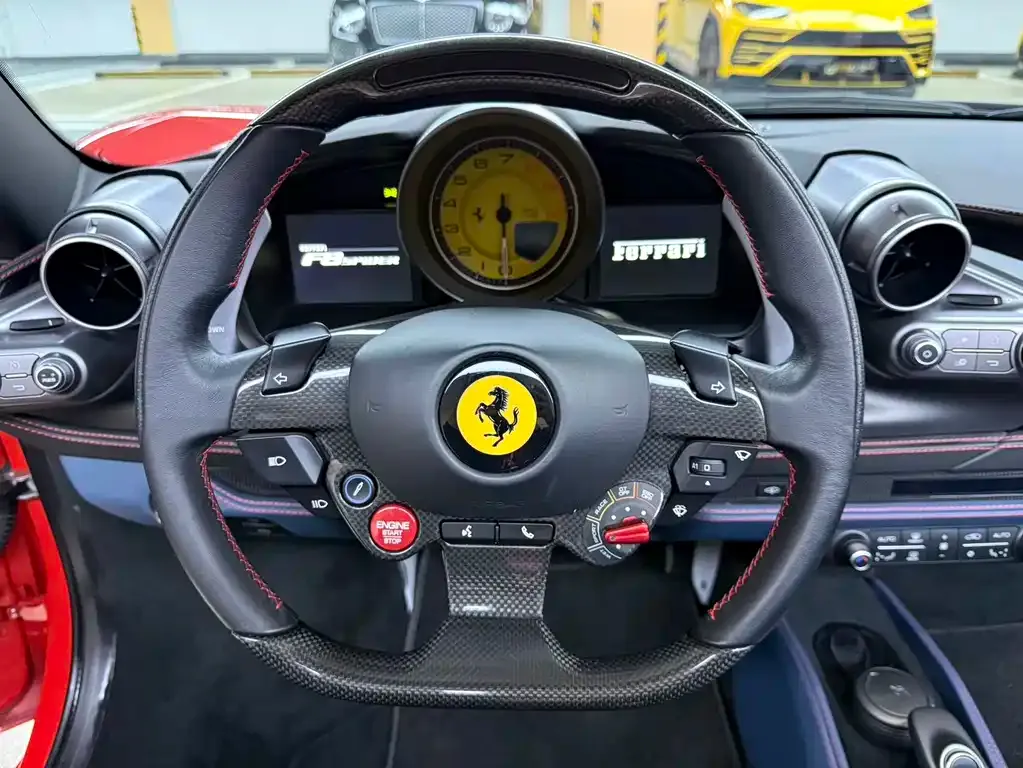 Ferrari F8 — фото 4