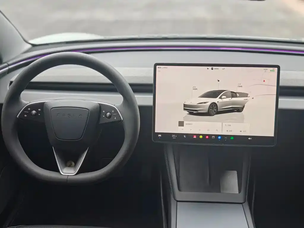 Tesla Model 3 — фото 5