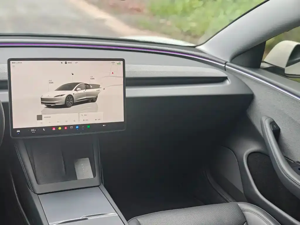 Tesla Model 3 — фото 2