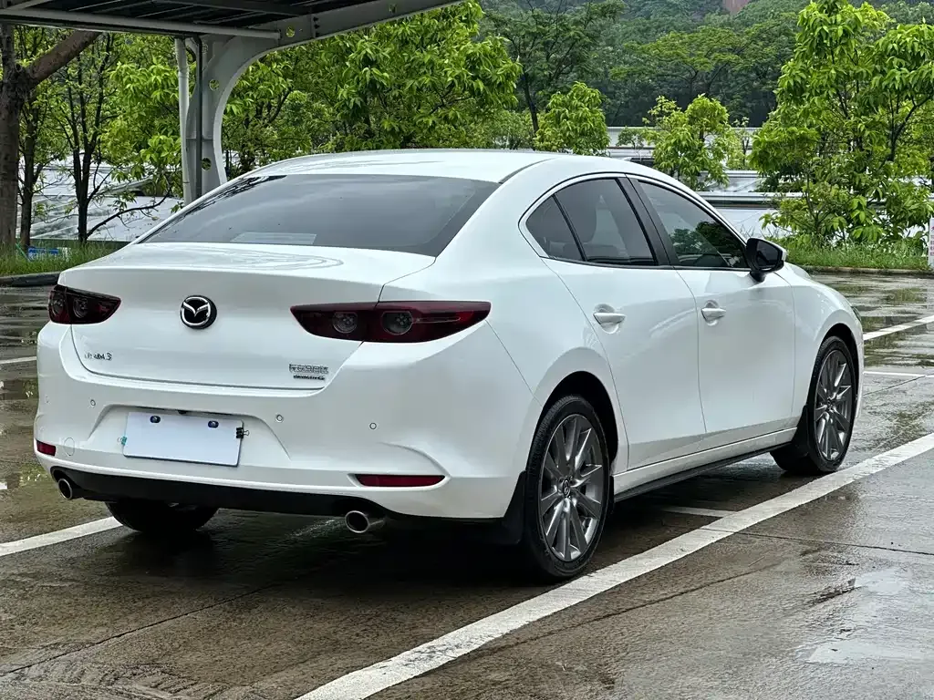 Mazda 3 Axela — фото 6