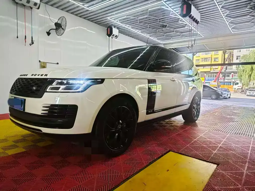 Land Rover Range Rover — фото 1