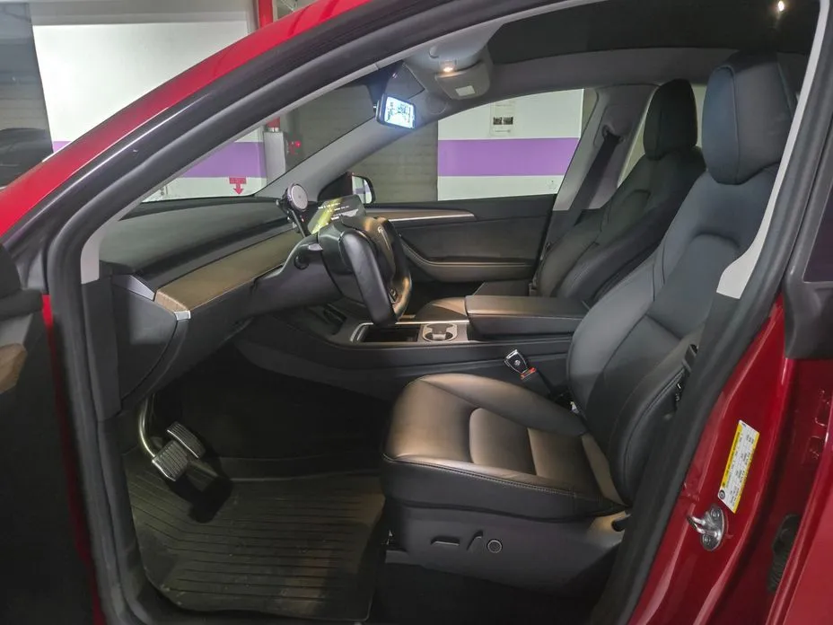 Tesla Model Y — фото 4