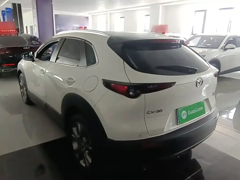 Mazda CX-30 — фото 4
