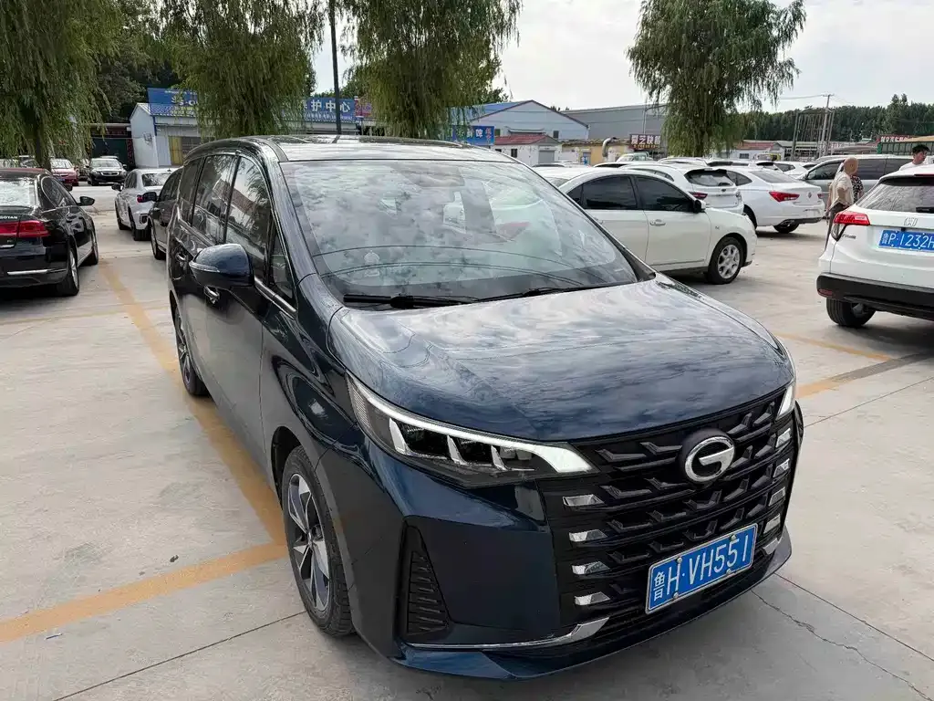 GAC Motor Trumpchi M6 — фото 10