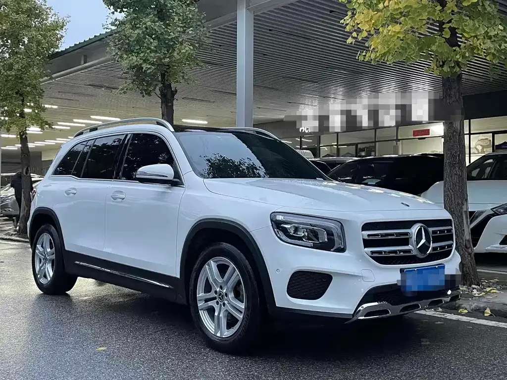 Mercedes-Benz GLB — фото 9