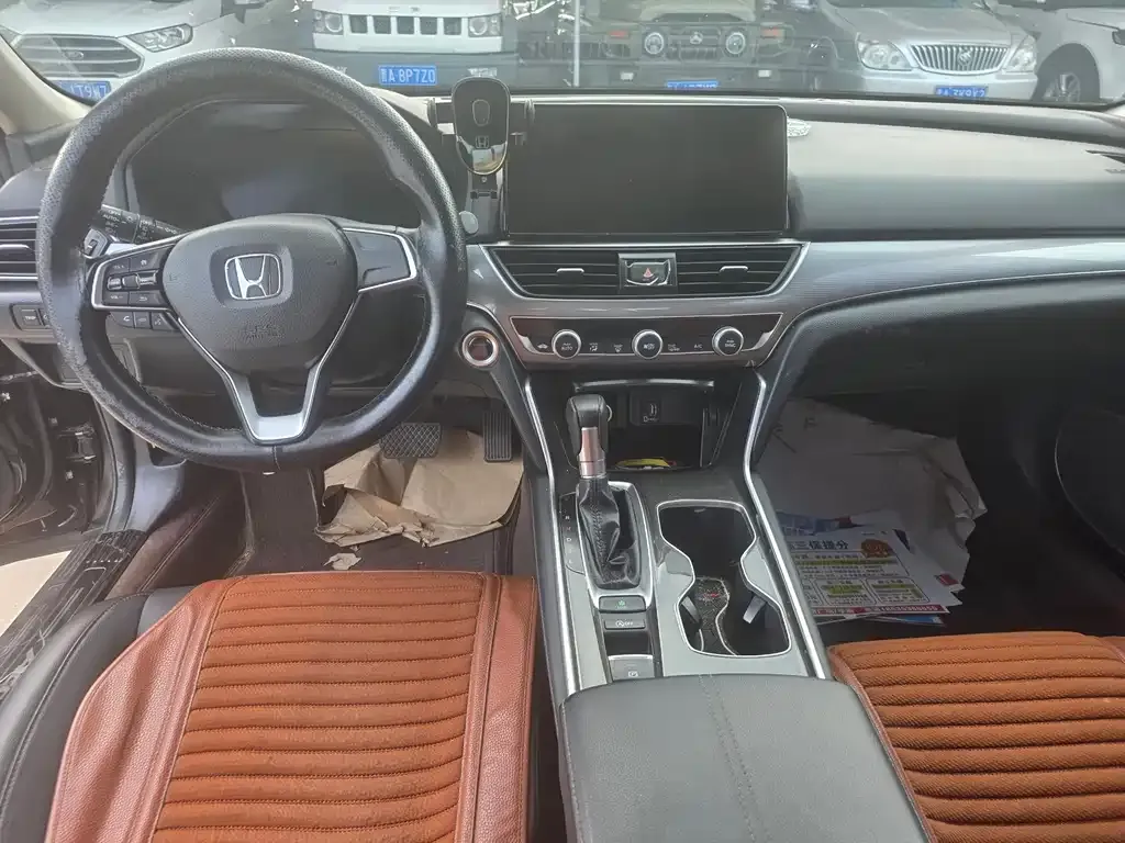 Honda Accord — фото 5