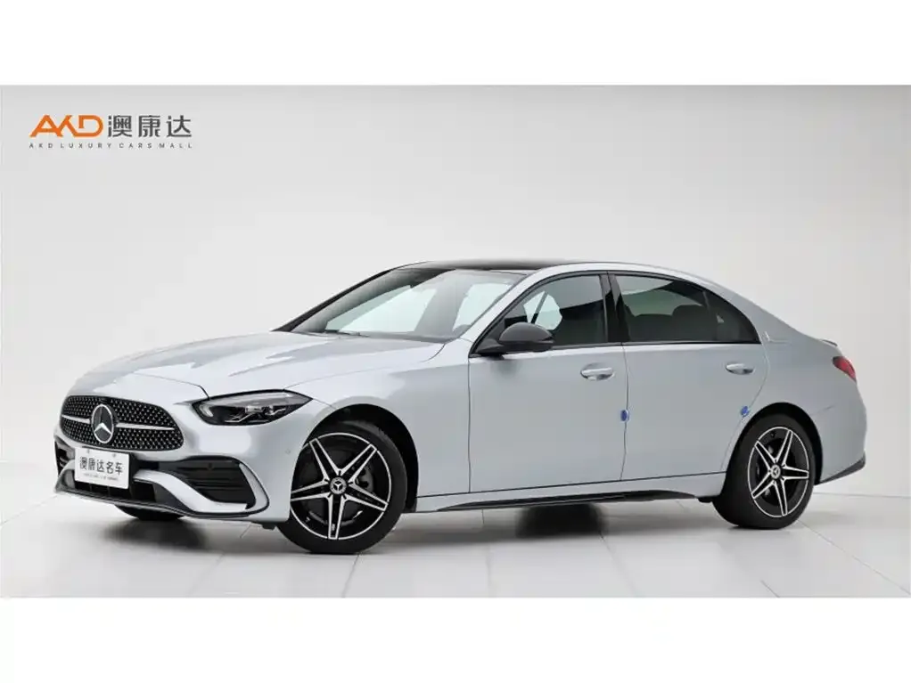 Mercedes-Benz C-Class — фото 1