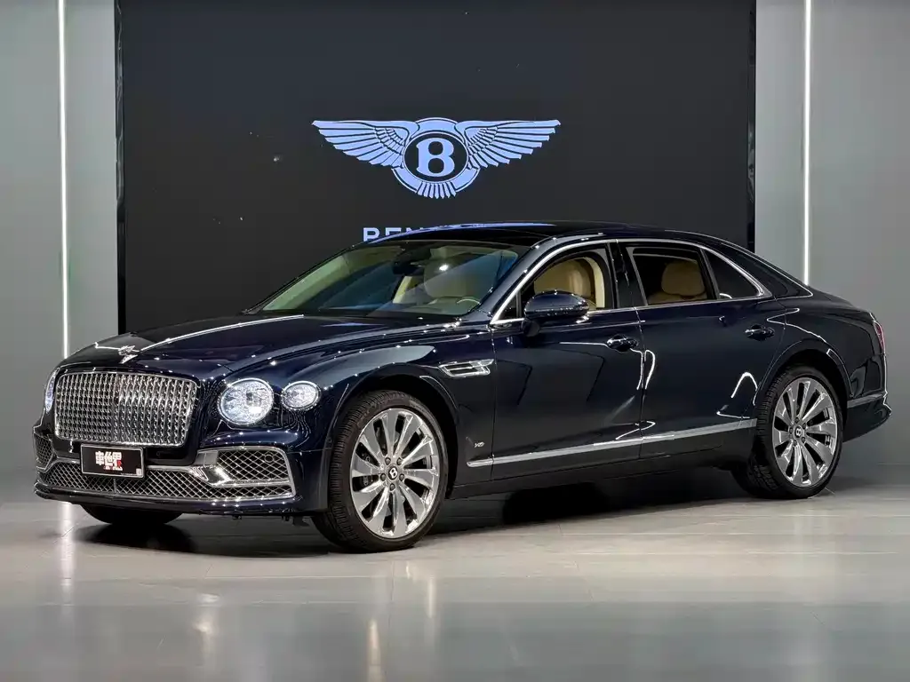 Bentley Flying Spur — фото 1