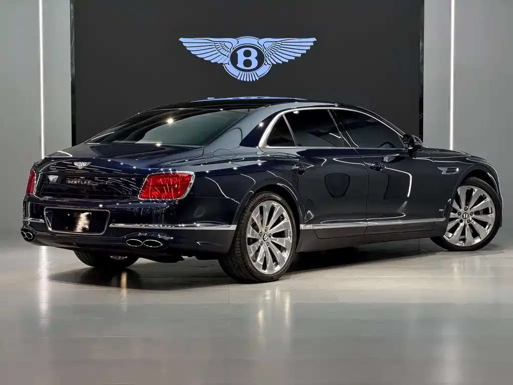Bentley Flying Spur — фото 2