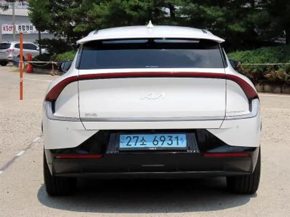Kia EV6 — фото 6