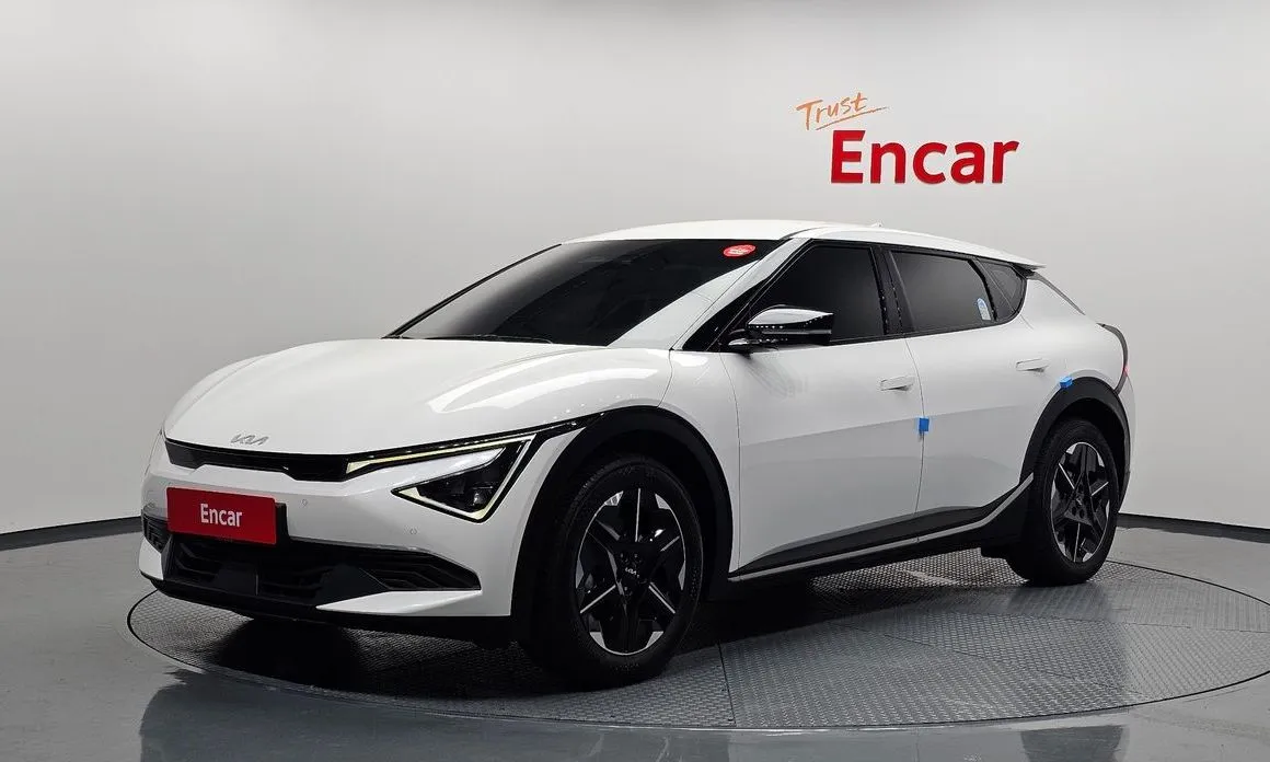 Kia EV6 — фото 1